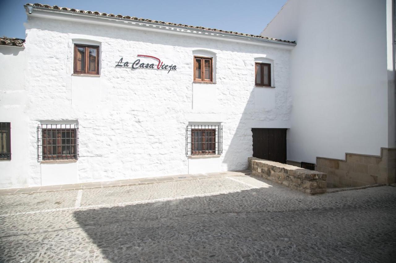 Apartamentos Turisticos La Casa Vieja Sabiote Bagian luar foto