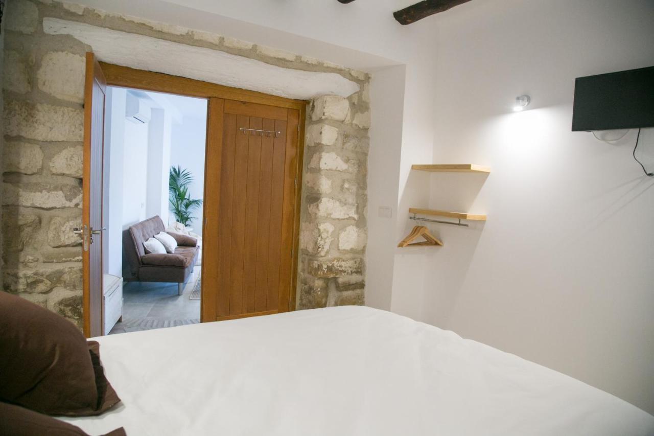 Apartamentos Turisticos La Casa Vieja Sabiote Bagian luar foto